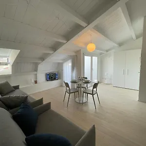 Abruzzi Short Rent Mailand